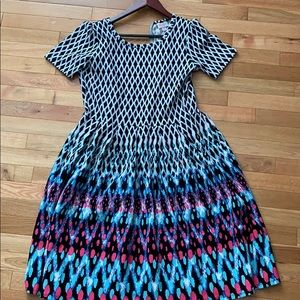 LuLaRoe Amelia